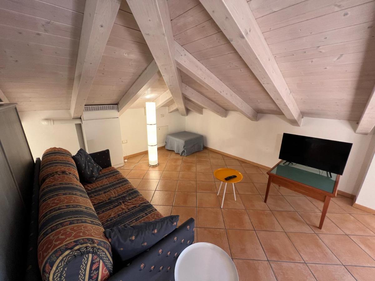 Studio Apartments Baia Azzurra 7 Torbole Sul Garda ภายนอก รูปภาพ