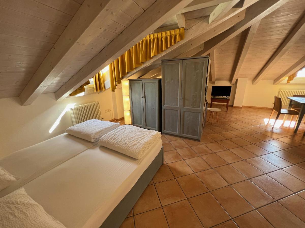 Studio Apartments Baia Azzurra 7 Torbole Sul Garda ภายนอก รูปภาพ